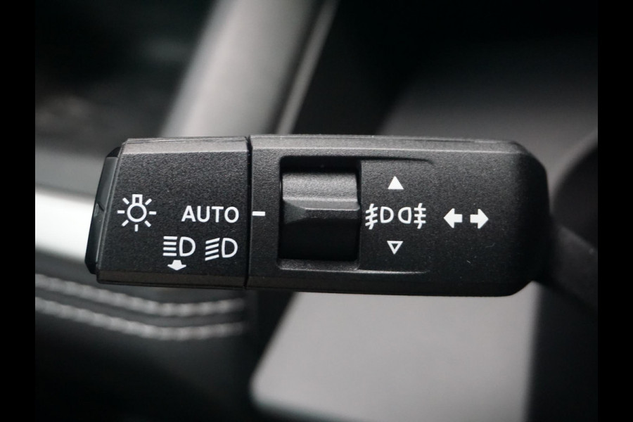 Jeep Compass First Edition 74 kWh | Adapt. Cruise | Camera | Carplay | 20" | Elektr. A-Klep | Navi | Winter Pack | Schuif/Kanteldak | Premium Pack | Conv. Pack | Warmtepomp
