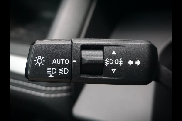 Jeep Compass First Edition 74 kWh | Adapt. Cruise | Camera | Carplay | 20" | Elektr. A-Klep | Navi | Winter Pack | Schuif/Kanteldak | Premium Pack | Conv. Pack | Warmtepomp