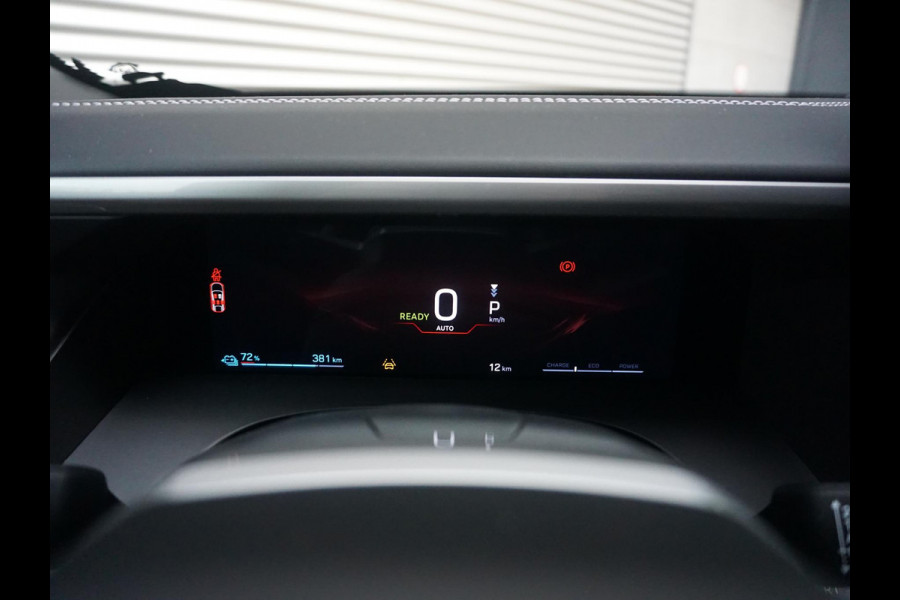 Jeep Compass First Edition 74 kWh | Adapt. Cruise | Camera | Carplay | 20" | Elektr. A-Klep | Navi | Winter Pack | Schuif/Kanteldak | Premium Pack | Conv. Pack | Warmtepomp