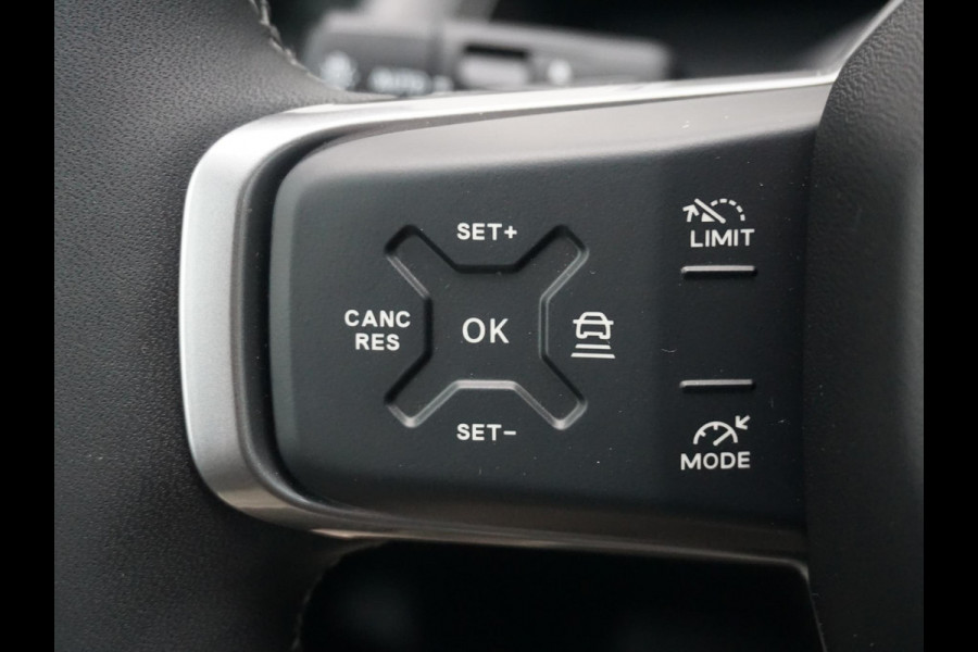 Jeep Compass First Edition 74 kWh | Adapt. Cruise | Camera | Carplay | 20" | Elektr. A-Klep | Navi | Winter Pack | Schuif/Kanteldak | Premium Pack | Conv. Pack | Warmtepomp