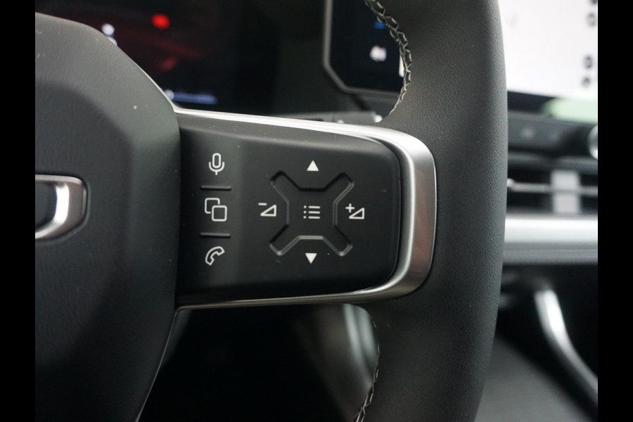 Jeep Compass First Edition 74 kWh | Adapt. Cruise | Camera | Carplay | 20" | Elektr. A-Klep | Navi | Winter Pack | Schuif/Kanteldak | Premium Pack | Conv. Pack | Warmtepomp
