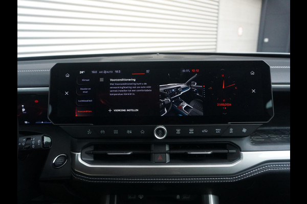 Jeep Compass First Edition 74 kWh | Adapt. Cruise | Camera | Carplay | 20" | Elektr. A-Klep | Navi | Winter Pack | Schuif/Kanteldak | Premium Pack | Conv. Pack | Warmtepomp