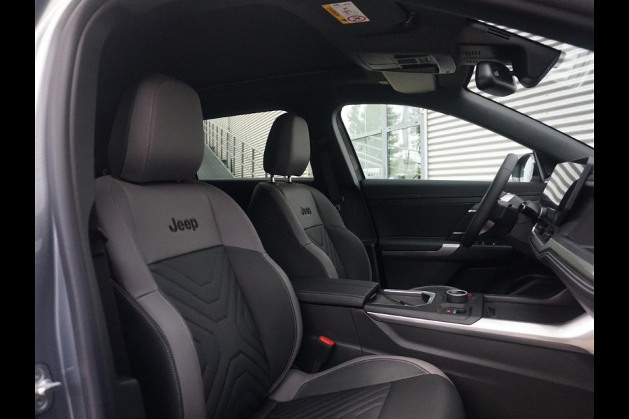 Jeep Compass First Edition 74 kWh | Adapt. Cruise | Camera | Carplay | 20" | Elektr. A-Klep | Navi | Winter Pack | Schuif/Kanteldak | Premium Pack | Conv. Pack | Warmtepomp
