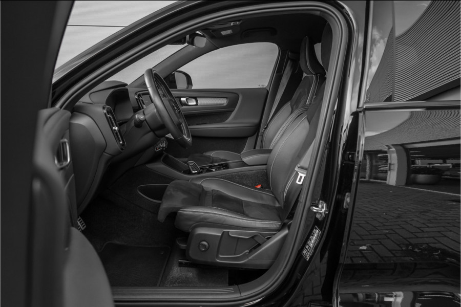 Volvo XC40 1.5 T5 Recharge R-Design ACC H&K Keyless Camera