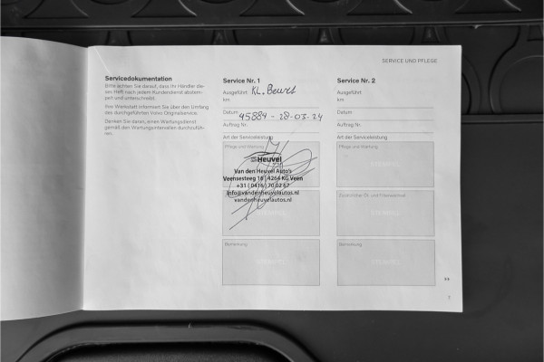 Volvo XC40 1.5 T5 Recharge R-Design ACC H&K Keyless Camera
