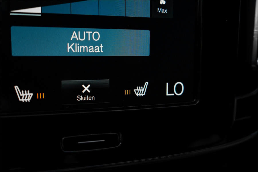 Volvo XC40 1.5 T5 Recharge R-Design ACC H&K Keyless Camera