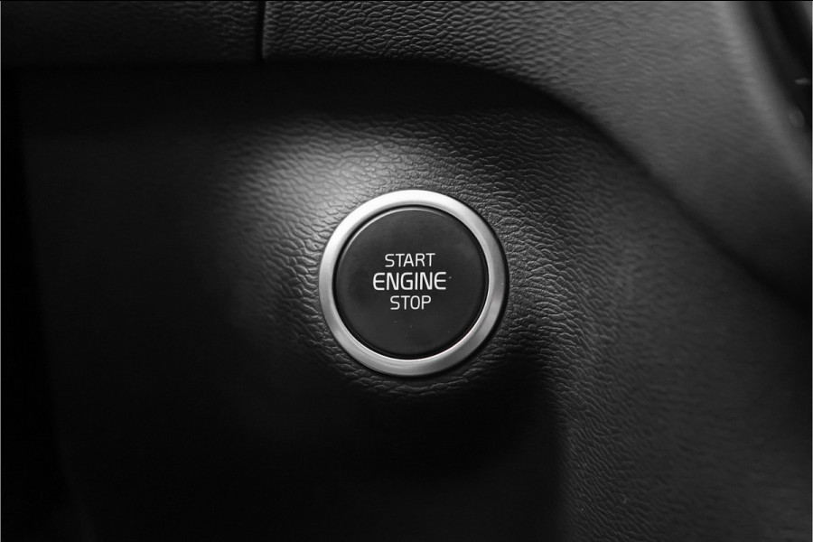 Volvo XC40 1.5 T5 Recharge R-Design ACC H&K Keyless Camera