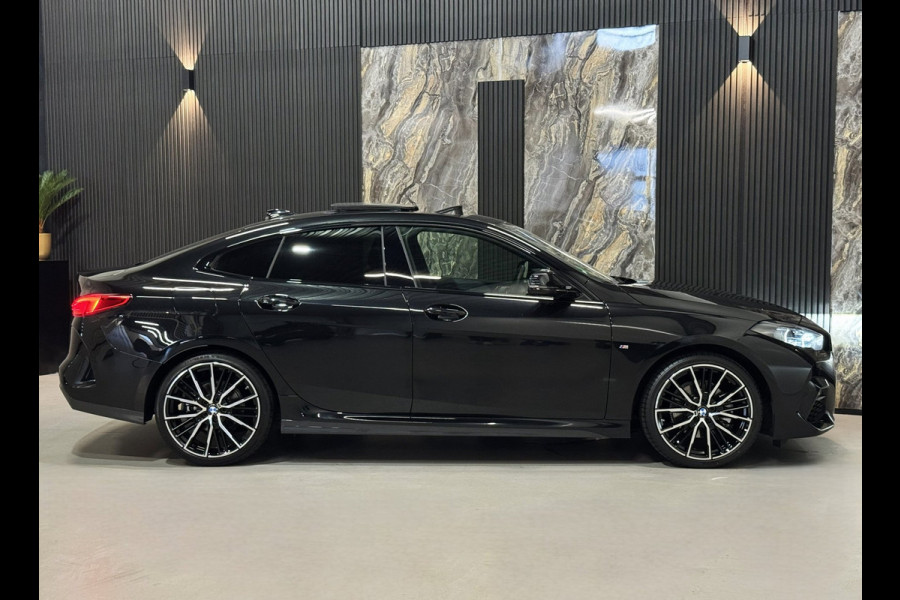 BMW 2 Serie Gran Coupé 218i High Ex M-Sport|PANO|SFEER|VIRTUAL|BOMVOL!