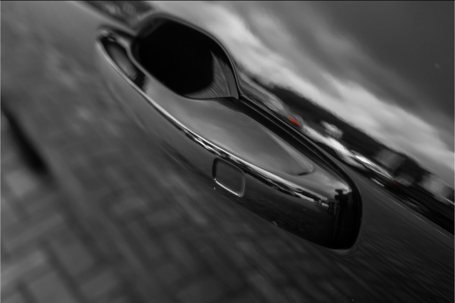 Volvo XC60 2.0 T6 Plug-in hybrid AWD Plus Dark Pano Trekhaak ACC