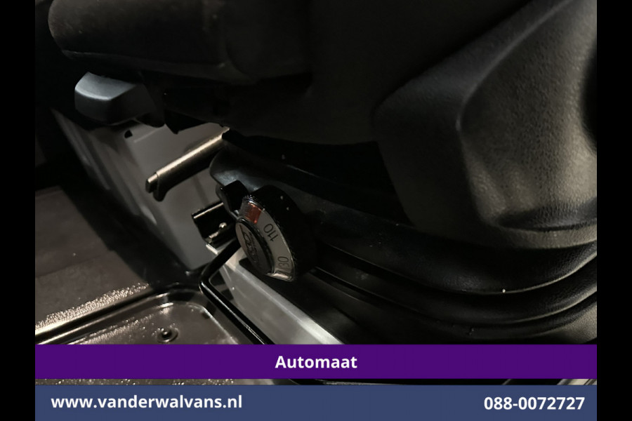Mercedes-Benz Sprinter 317 CDI 170pk 9G-Tronic Automaat L2H2 Euro6 Airco | Camera | Navigatie | Adaptieve Cruisecontrol | LED Chauffeursstoel, Stoelverwarming, Parkeersensoren, Bijrijdersbank
