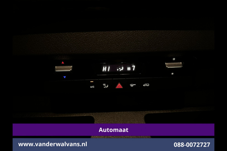 Mercedes-Benz Sprinter 317 CDI 170pk 9G-Tronic Automaat L2H2 Euro6 Airco | Camera | Navigatie | Adaptieve Cruisecontrol | LED Chauffeursstoel, Stoelverwarming, Parkeersensoren, Bijrijdersbank