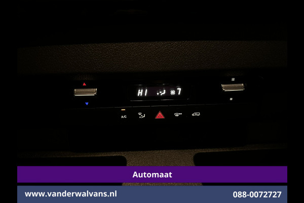 Mercedes-Benz Sprinter 317 CDI 170pk 9G-Tronic Automaat L2H2 Euro6 Airco | Camera | Navigatie | Adaptieve Cruisecontrol | LED Chauffeursstoel, Stoelverwarming, Parkeersensoren, Bijrijdersbank
