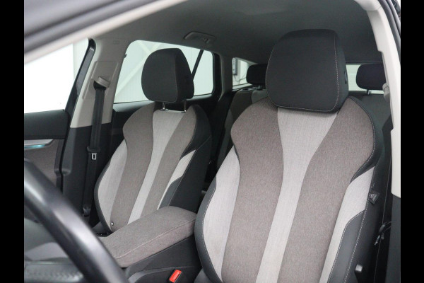 Škoda Enyaq iV 60 | SOH 93,2% | Cruise control | Carplay | Navigatie | Camera | Park assist | Sfeerverlichting | Virtueel dashboard | 19" velgen