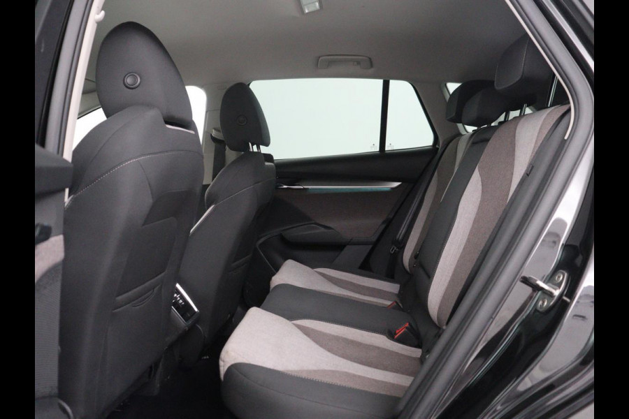 Škoda Enyaq iV 60 | SOH 93,2% | Cruise control | Carplay | Navigatie | Camera | Park assist | Sfeerverlichting | Virtueel dashboard | 19" velgen