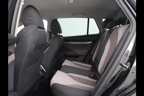Škoda Enyaq iV 60 | SOH 93,2% | Cruise control | Carplay | Navigatie | Camera | Park assist | Sfeerverlichting | Virtueel dashboard | 19" velgen