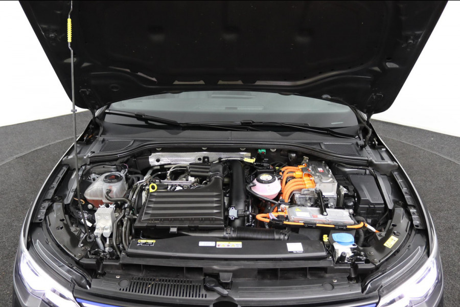Volkswagen Golf 1.4 eHybrid GTE*ACC*ECC*PANO*LED*NAVI*VIRTUAL*KEYL