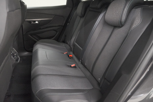 Peugeot 3008 1.6 HYbrid 300 Allure Pack Business | Camera | Dodehoekdetectie | Navigatie | Apple Carplay