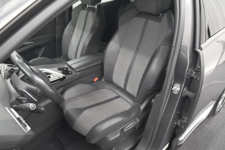 Peugeot 3008 1.6 HYbrid 300 Allure Pack Business | Camera | Dodehoekdetectie | Navigatie | Apple Carplay