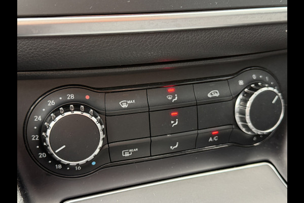 Mercedes-Benz CLA-Klasse Shooting Brake BWJ 2019 | 180 123PK AMG AUTOMAAT | PANO | LEDER/ALCANTARA | CLIMA | NAVI | STOELVERW | CAMERA A | FULL LED |