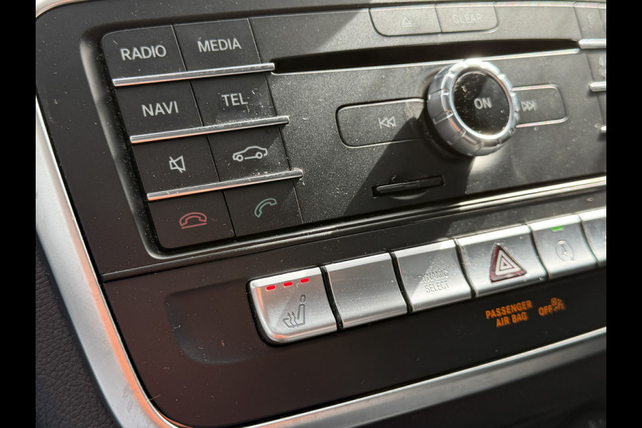 Mercedes-Benz CLA-Klasse Shooting Brake BWJ 2019 | 180 123PK AMG AUTOMAAT | PANO | LEDER/ALCANTARA | CLIMA | NAVI | STOELVERW | CAMERA A | FULL LED |