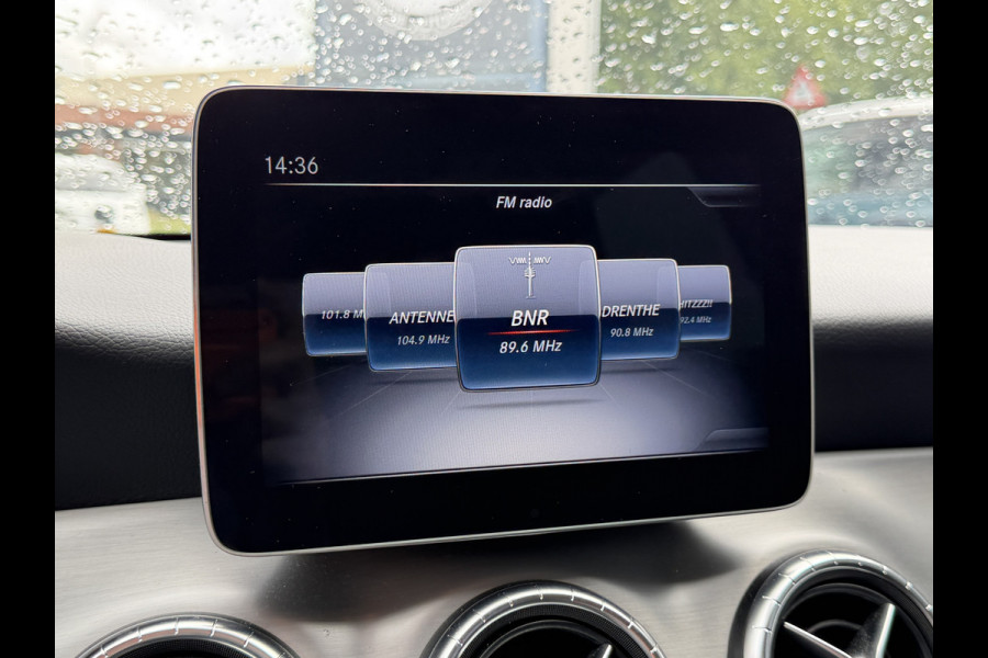 Mercedes-Benz CLA-Klasse Shooting Brake BWJ 2019 | 180 123PK AMG AUTOMAAT | PANO | LEDER/ALCANTARA | CLIMA | NAVI | STOELVERW | CAMERA A | FULL LED |
