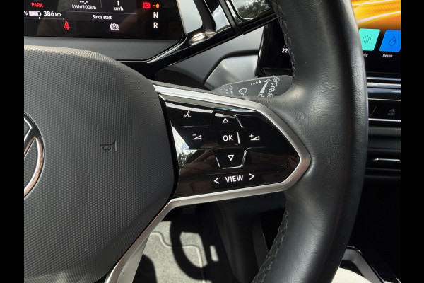 Volkswagen ID.4 Life 77 kWh / Trekhaak / Adapt. Cruise / Carplay / SoH 87% / PDC V+A / Stoel verwarming