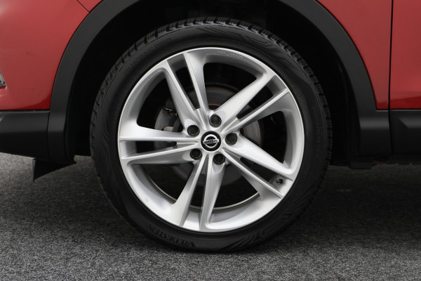 Nissan QASHQAI 1.3 DIG-T N-Motion Panoramadak, 360° Camera, Cruise, Apple Carplay, LED, Trekhaak, 19''