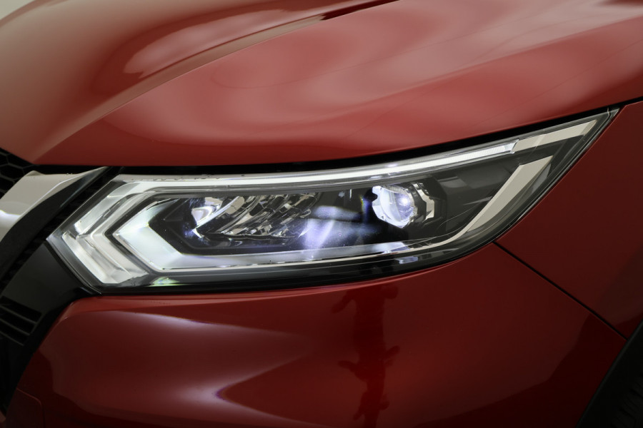 Nissan QASHQAI 1.3 DIG-T N-Motion Panoramadak, 360° Camera, Cruise, Apple Carplay, LED, Trekhaak, 19''