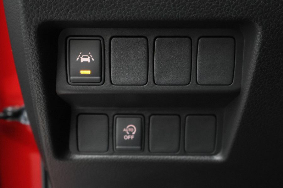 Nissan QASHQAI 1.3 DIG-T N-Motion Panoramadak, 360° Camera, Cruise, Apple Carplay, LED, Trekhaak, 19''