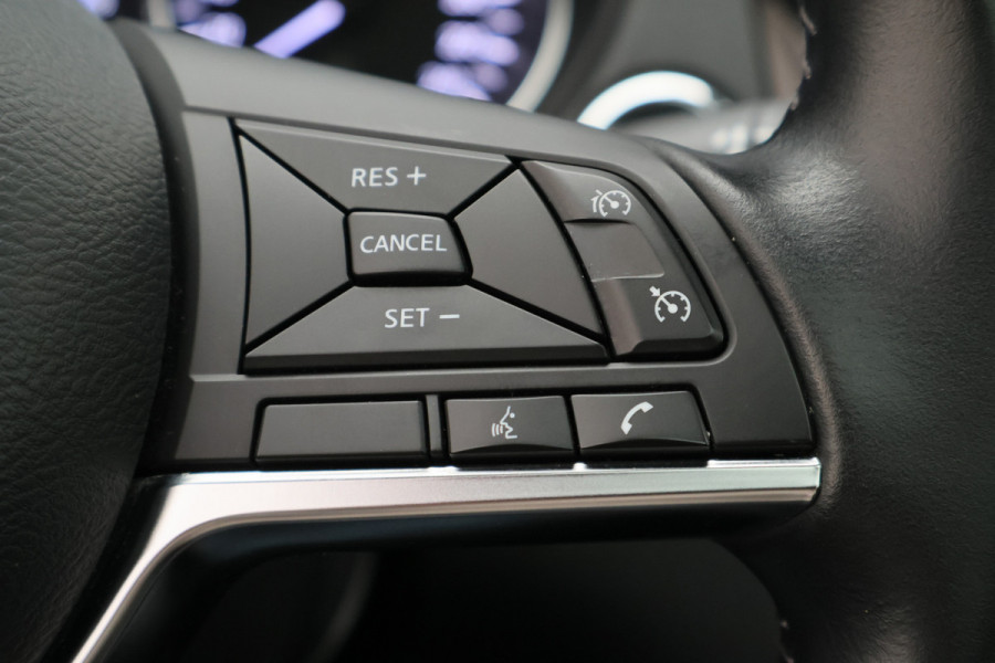 Nissan QASHQAI 1.3 DIG-T N-Motion Panoramadak, 360° Camera, Cruise, Apple Carplay, LED, Trekhaak, 19''