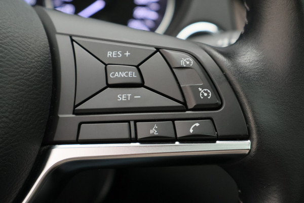 Nissan QASHQAI 1.3 DIG-T N-Motion Panoramadak, 360° Camera, Cruise, Apple Carplay, LED, Trekhaak, 19''