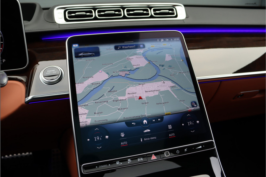 Mercedes-Benz S-Klasse 580 e 4MATIC Lang AMG Line | First-Class Rear Executivepakket | Airmatic | Achterasbesturing | Distronic+ | Burmester 4D | Koelbox | MBUX Tablet | Massage | Stoelventilatie | Verwarmd Stuurwiel |