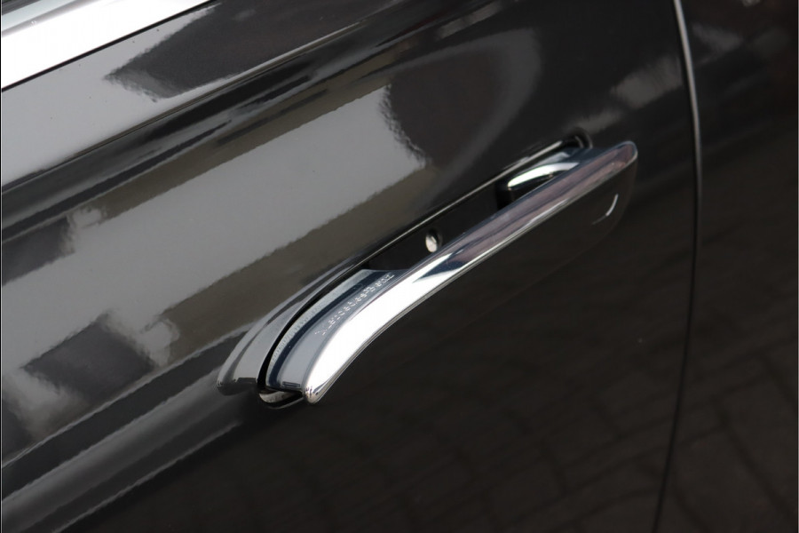 Mercedes-Benz S-Klasse 580 e 4MATIC Lang AMG Line | First-Class Rear Executivepakket | Airmatic | Achterasbesturing | Distronic+ | Burmester 4D | Koelbox | MBUX Tablet | Massage | Stoelventilatie | Verwarmd Stuurwiel |