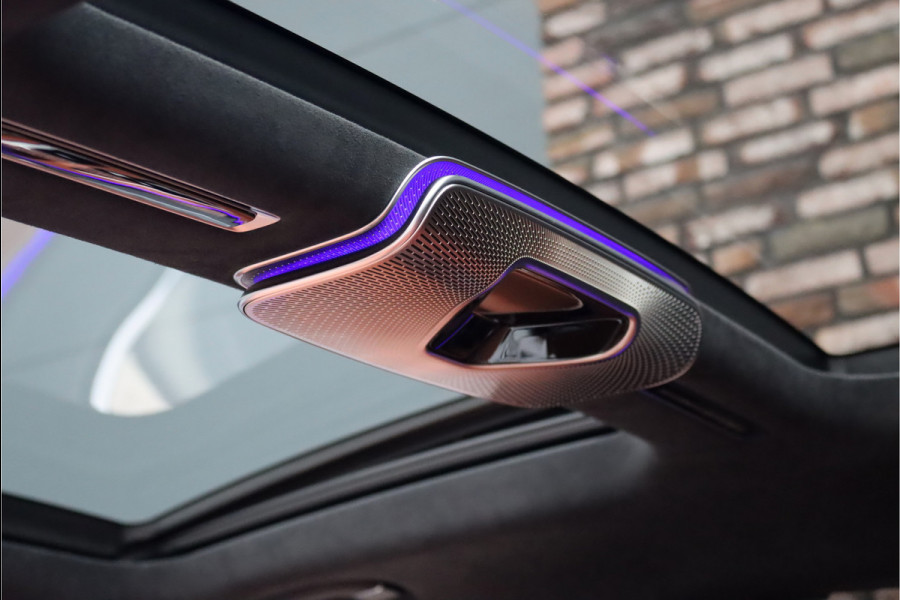 Mercedes-Benz S-Klasse 580 e 4MATIC Lang AMG Line | First-Class Rear Executivepakket | Airmatic | Achterasbesturing | Distronic+ | Burmester 4D | Koelbox | MBUX Tablet | Massage | Stoelventilatie | Verwarmd Stuurwiel |