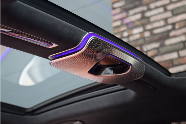 Mercedes-Benz S-Klasse 580 e 4MATIC Lang AMG Line | First-Class Rear Executivepakket | Airmatic | Achterasbesturing | Distronic+ | Burmester 4D | Koelbox | MBUX Tablet | Massage | Stoelventilatie | Verwarmd Stuurwiel |