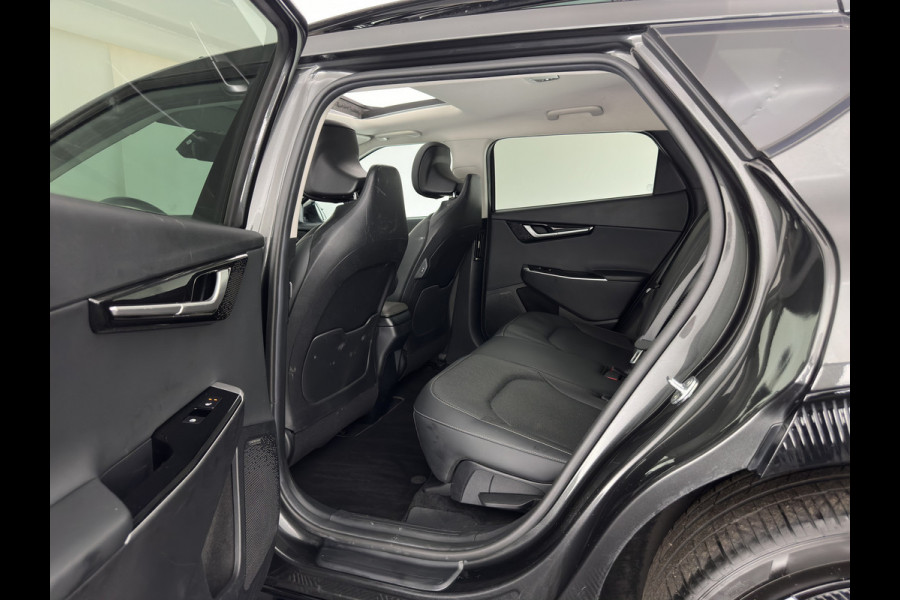 Kia Ev6 Plus Advanced 77.4 kWh [3-Fase-11kW] {SoH-93%} (INCL.BTW) Aut. *PANO | LEATHER | ADAPTIVE-CRUISE | DIGI-COCKPIT | MERIDIAN-AUDIO | MEMORY-PACK | FULL-LED | KEYLESS | CAMERA | DAB | BLIND-SPOT | NAVI-FULLMAP | PRIVACY-GLASS | AMBIENT-L