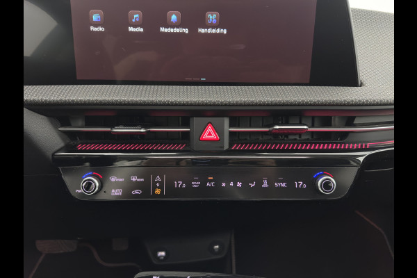 Kia Ev6 Plus Advanced 77.4 kWh [3-Fase-11kW] {SoH-93%} (INCL.BTW) Aut. *PANO | LEATHER | ADAPTIVE-CRUISE | DIGI-COCKPIT | MERIDIAN-AUDIO | MEMORY-PACK | FULL-LED | KEYLESS | CAMERA | DAB | BLIND-SPOT | NAVI-FULLMAP | PRIVACY-GLASS | AMBIENT-L