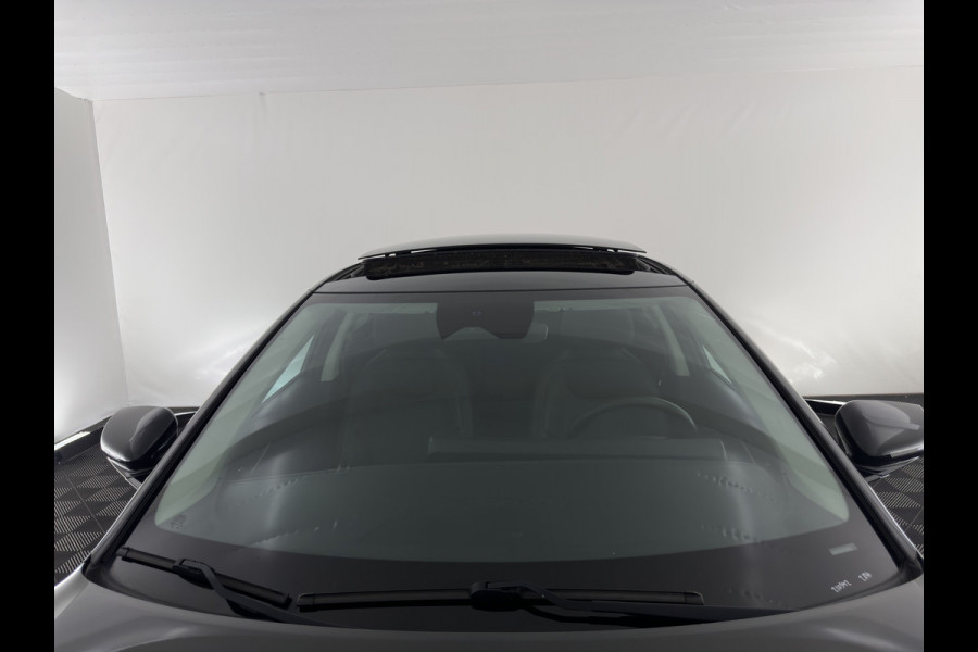 Kia Ev6 Plus Advanced 77.4 kWh [3-Fase-11kW] {SoH-93%} (INCL.BTW) Aut. *PANO | LEATHER | ADAPTIVE-CRUISE | DIGI-COCKPIT | MERIDIAN-AUDIO | MEMORY-PACK | FULL-LED | KEYLESS | CAMERA | DAB | BLIND-SPOT | NAVI-FULLMAP | PRIVACY-GLASS | AMBIENT-L