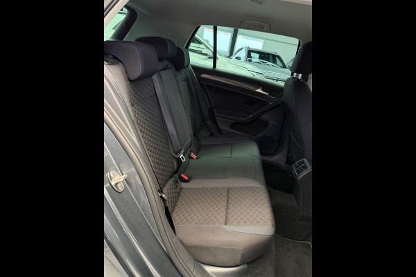 Volkswagen Golf 1.5 TSI Join CarPlay Trekhaak