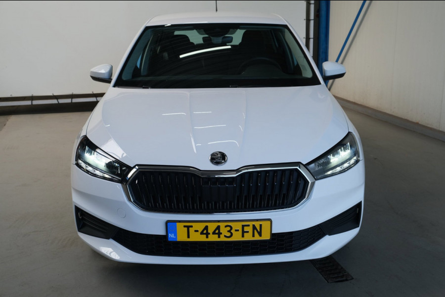 Škoda Fabia 1.0 TSI Ambition - N.A.P. Airco, Cruise, PDC, Carplay.