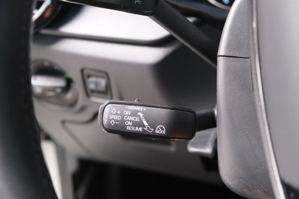 Škoda Fabia 1.0 TSI Ambition - N.A.P. Airco, Cruise, PDC, Carplay.