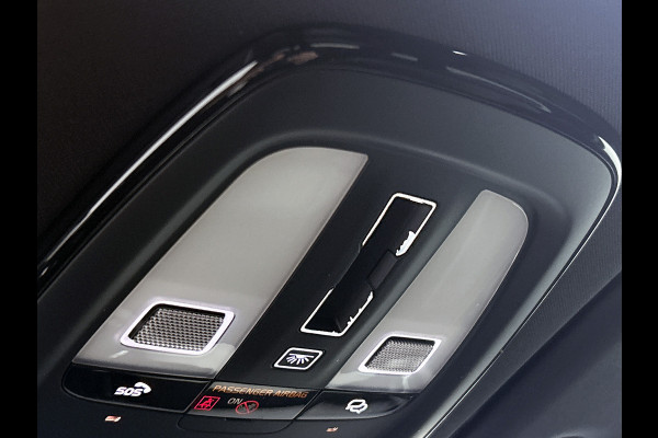 Volvo XC60 2.0 T6 Plug-in LongRange / AWD Plus Dark / Panoramadak / Pdc+Camera / NL.Auto / Stoel-Stuurverwarming / Harman Kardon / Apk 05-2028