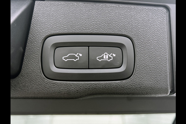 Volvo XC60 2.0 T6 Plug-in LongRange / AWD Plus Dark / Panoramadak / Pdc+Camera / NL.Auto / Stoel-Stuurverwarming / Harman Kardon / Apk 05-2028