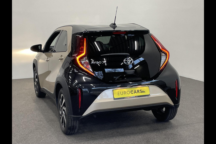 Toyota Aygo X 1.0 VVT-i Automaat Pulse Navigatie Apple Carplay/Android Auto Camera 17" Lichtmetalen Velgen Climate Control Adaptive Cruise Control Two Tone