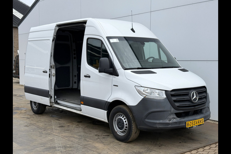 Mercedes-Benz eSprinter 312 55kWh L2H2 Elektrisch 145km WLTP 94% (SOH) 80kW Snelladen Climate Control Camera