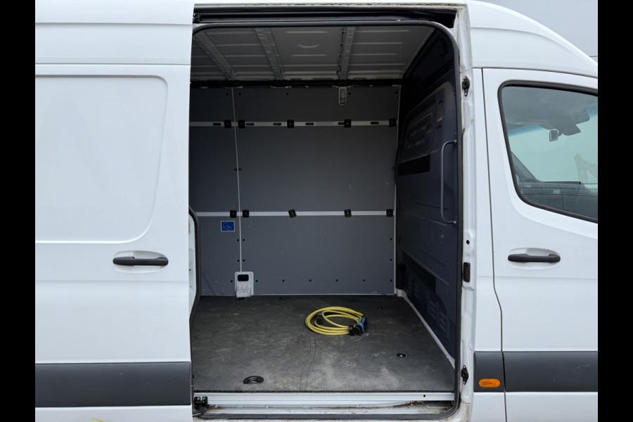 Mercedes-Benz eSprinter 312 55kWh L2H2 Elektrisch 145km WLTP 94% (SOH) 80kW Snelladen Climate Control Camera