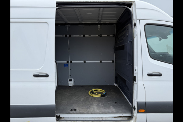 Mercedes-Benz eSprinter 312 55kWh L2H2 Elektrisch 145km WLTP 94% (SOH) 80kW Snelladen Climate Control Camera