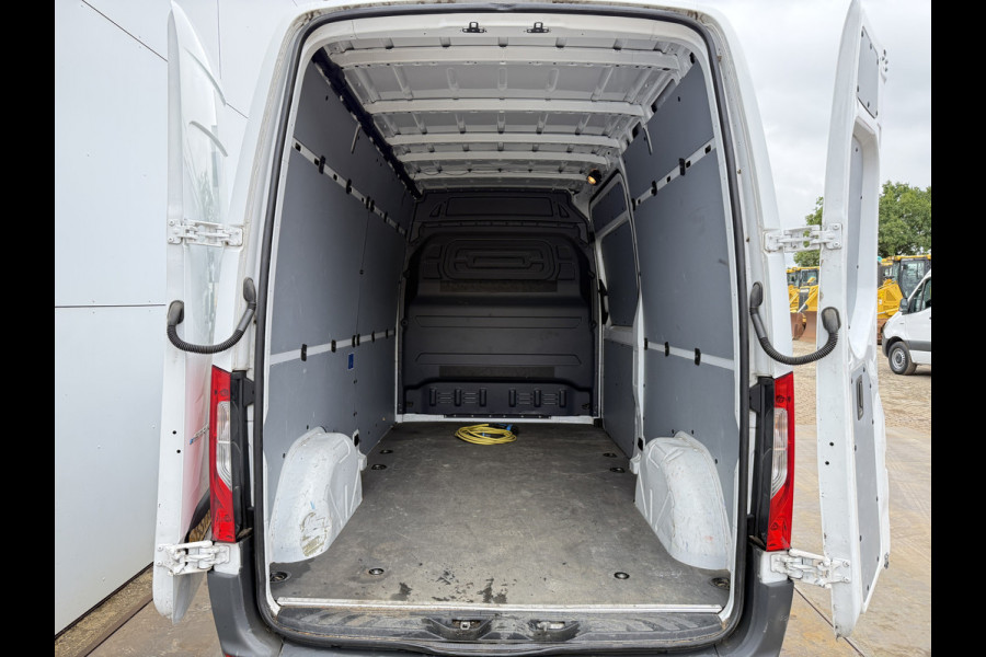 Mercedes-Benz eSprinter 312 55kWh L2H2 Elektrisch 145km WLTP 94% (SOH) 80kW Snelladen Climate Control Camera