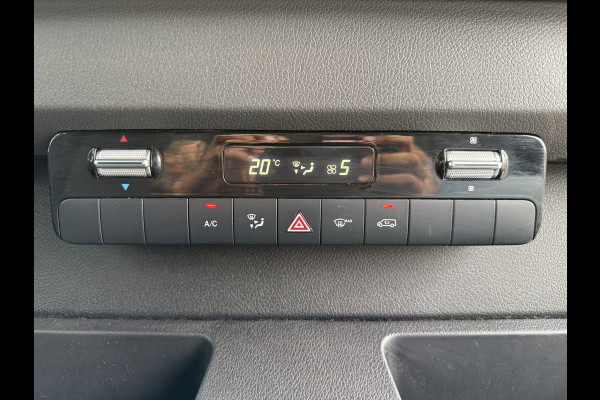 Mercedes-Benz eSprinter 312 55kWh L2H2 Elektrisch 145km WLTP 94% (SOH) 80kW Snelladen Climate Control Camera