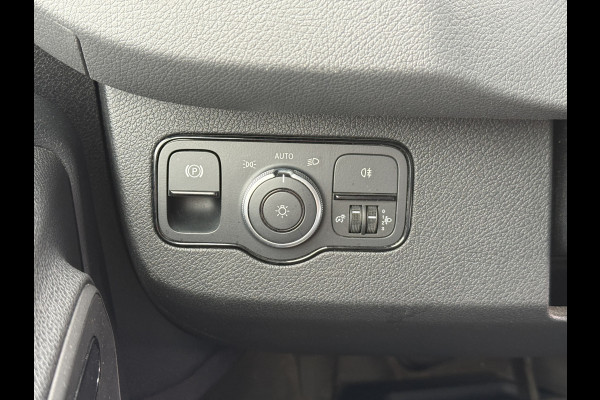 Mercedes-Benz eSprinter 312 55kWh L2H2 Elektrisch 145km WLTP 94% (SOH) 80kW Snelladen Climate Control Camera